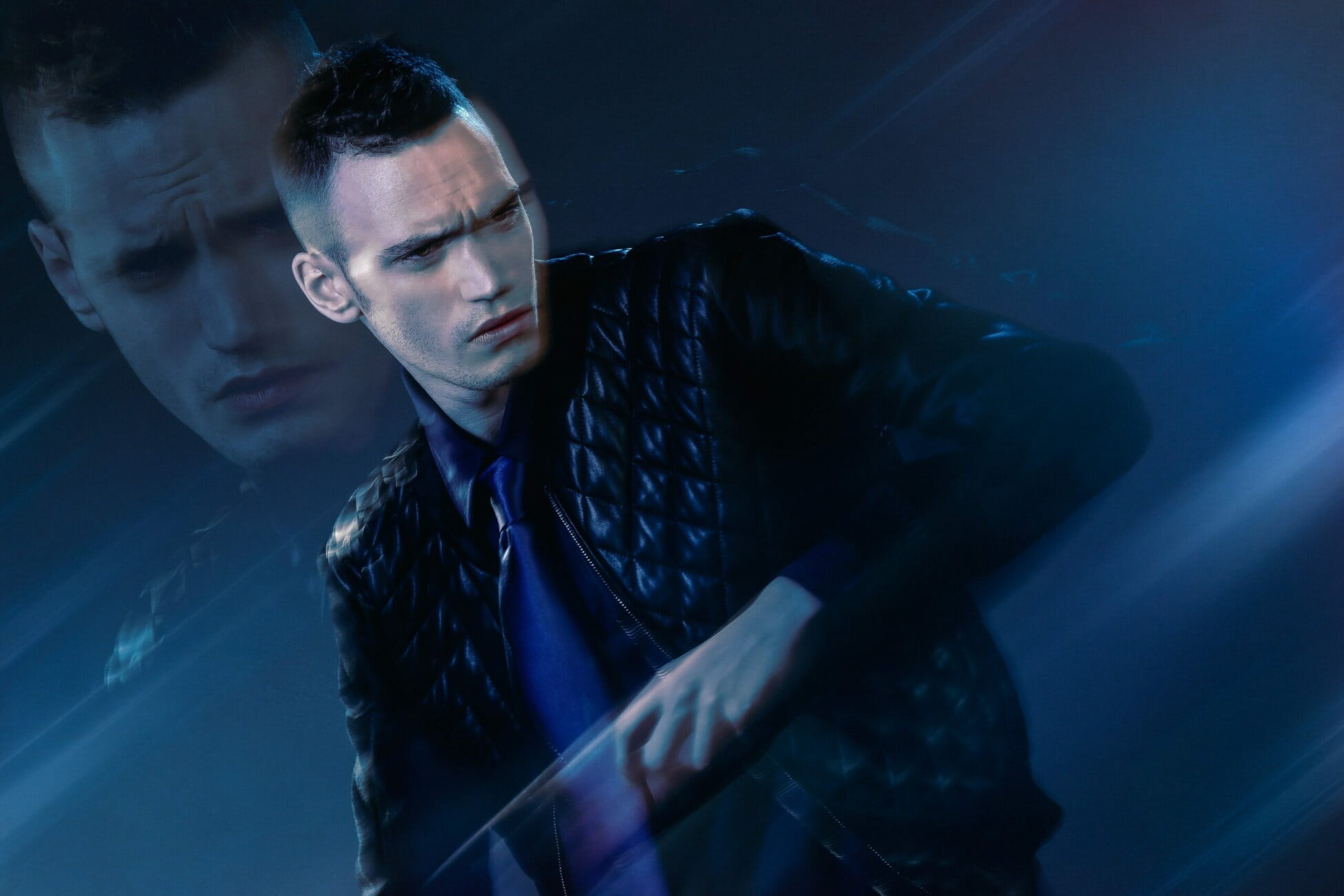 Editorial photograph from the 'Julien Sznejderman – Made In Luxe 100% Séduisant' series by photographer Étienne Delorme – image 01