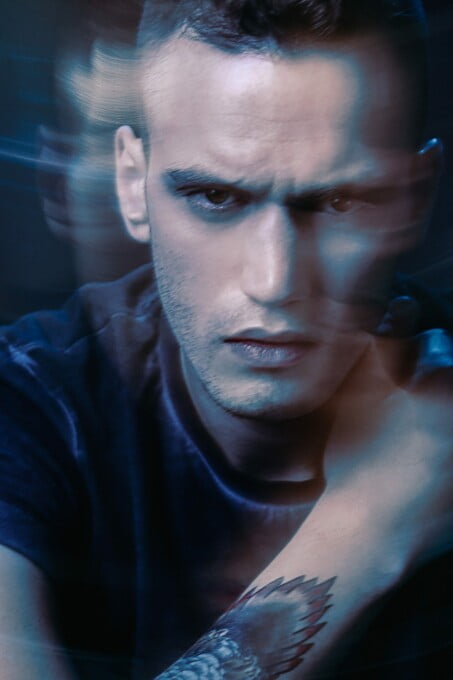 Editorial photograph from the 'Julien Sznejderman – Made In Luxe 100% Séduisant' series by photographer Étienne Delorme – image 04