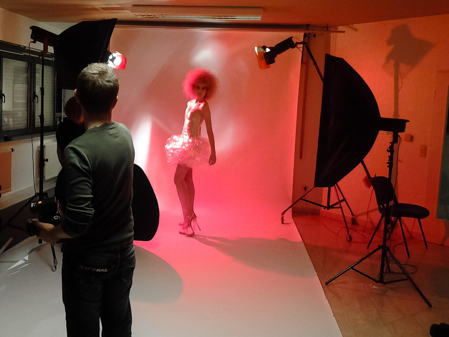 Editorial photograph of model Chloé from the 'Chloé – Made In Luxe 100% Incandescent' series by photographer Étienne Delorme – image 09