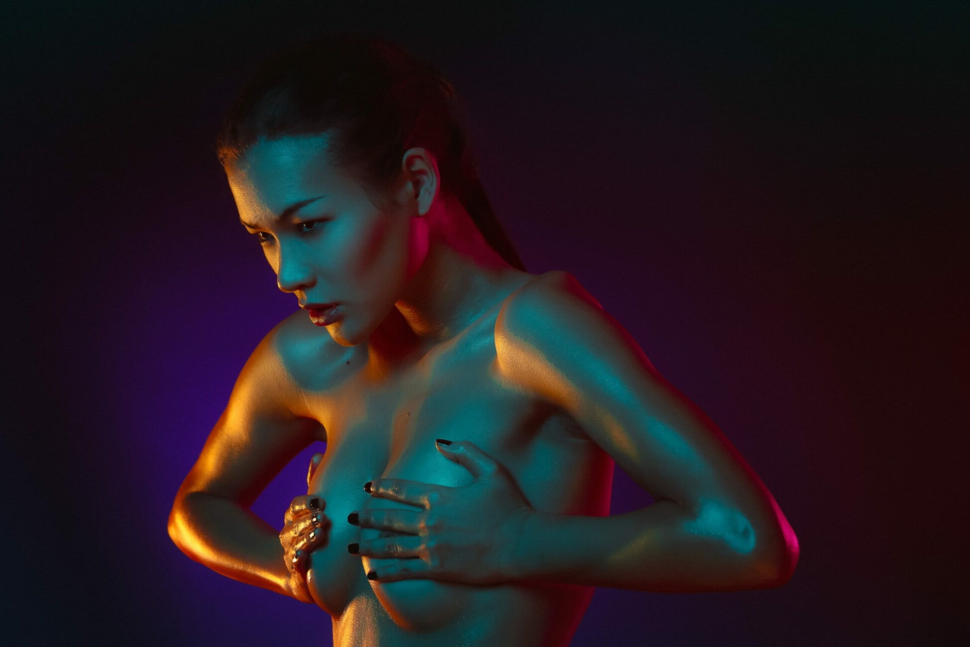 Editorial nude photograph of model Madina from the 'Madina – Premium Magazine Editorial' series by photographer Étienne Delorme – image 10