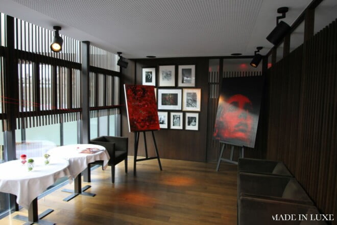 Editorial photograph of model Chloé from the 'Chloé – Made In Luxe 100% Incandescent' series by photographer Étienne Delorme