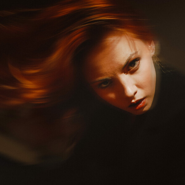 Fashion nude photograph of model Sophie La Sage from the 'Sophie La Sage – Moves' series by photographer Étienne Delorme – image 00