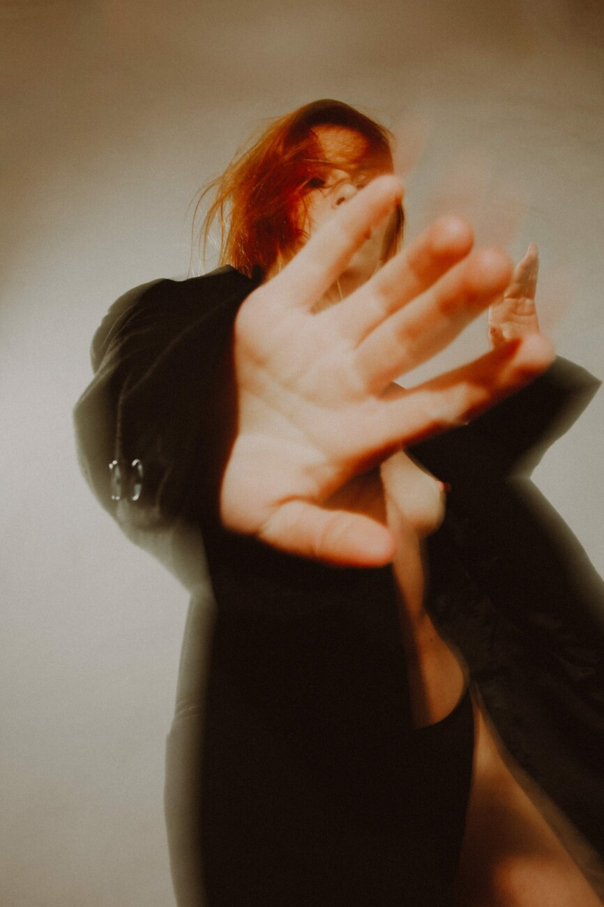 Fashion nude photograph of model Sophie La Sage from the 'Sophie La Sage – Moves' series by photographer Étienne Delorme – image 02