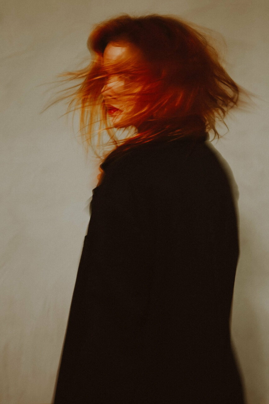 Fashion nude photograph of model Sophie La Sage from the 'Sophie La Sage – Moves' series by photographer Étienne Delorme – image 05